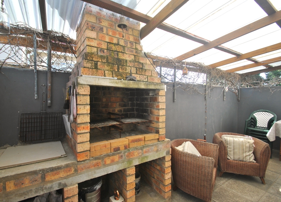 3 Bedroom Property for Sale in Berea Eastern Cape